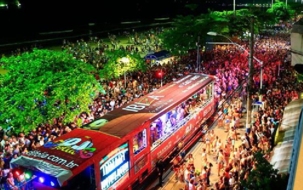 Folia com Estilo: O guia definitivo para aproveitar o Carnaval em Balneário Camboriú