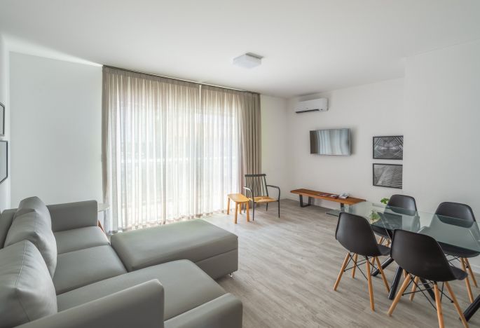 Apartamento Moderno em frente ao hotel