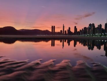Slow travel em Balneário Camboriú: Como desacelerar e aproveitar momentos simples à beira-mar